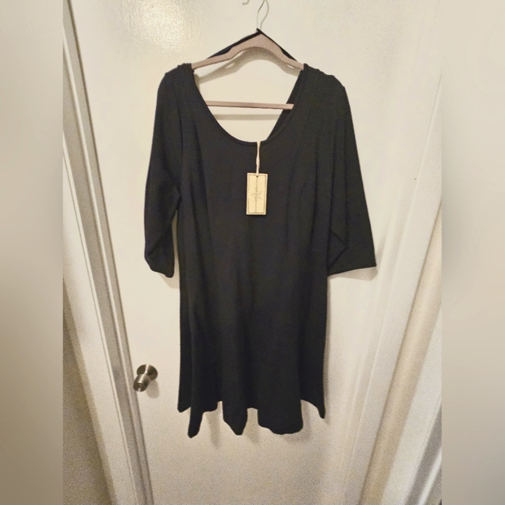 Midi dress. Navy. Size 20